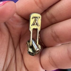 LV Monogram toiletry (23cm)